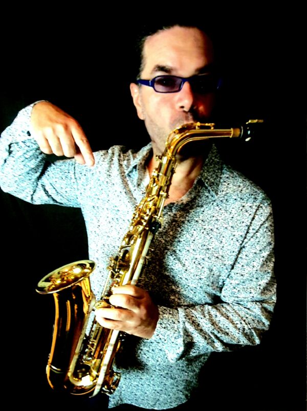 Leonardo la peruta sax player